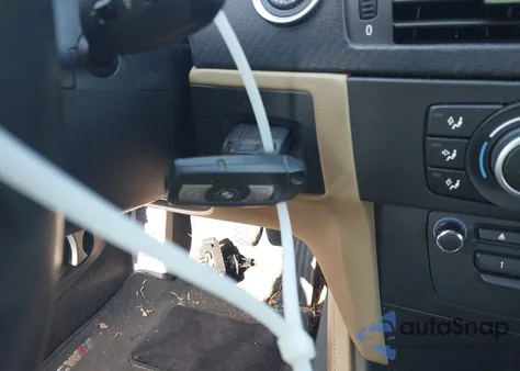 2011 BMW M3 z USA, uszkodzony, nr VIN WBSPM9C53BE202540